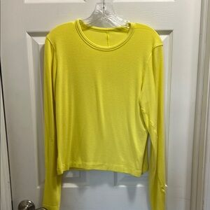 Lululemon Cropped Hold Tight long sleeve shirt